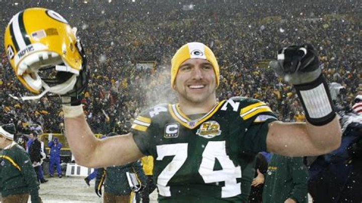 Aaron Kampman: A Comprehensive Look at the Life and Career of a Football Legend