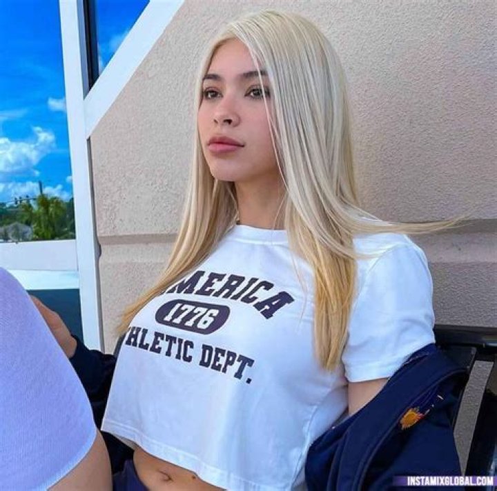 Aishah Sofey: A Rising Star in the World of Entertainment