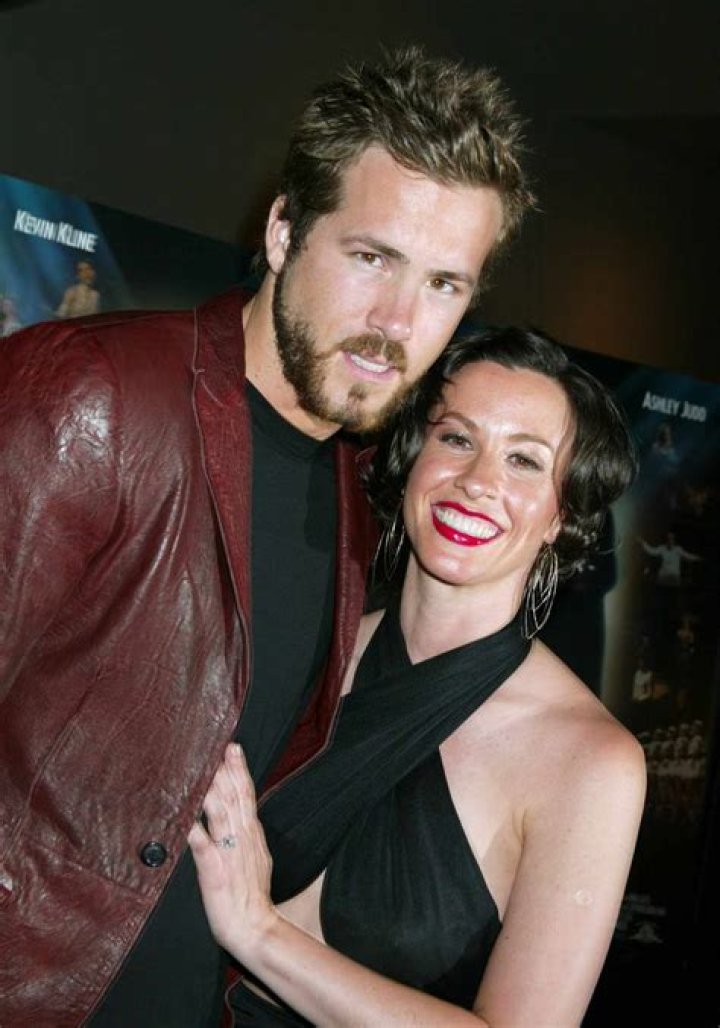 Alanis Morissette and Ryan Reynolds: A Deep Dive into Their Relationship