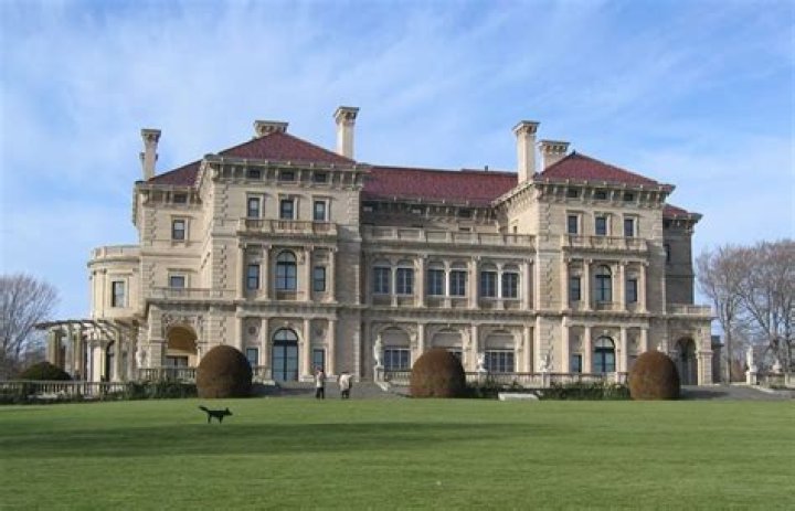 Are the Vanderbilts Still Wealthy Today?