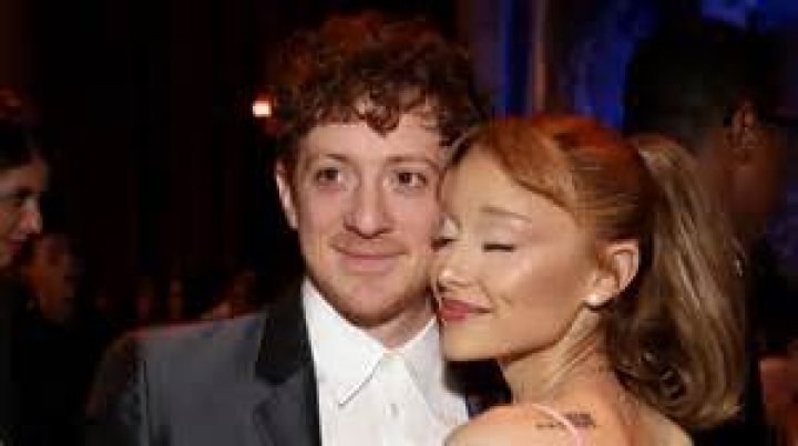 Ariana Grande and Ethan Slater: A Deep Dive into Their Relationship