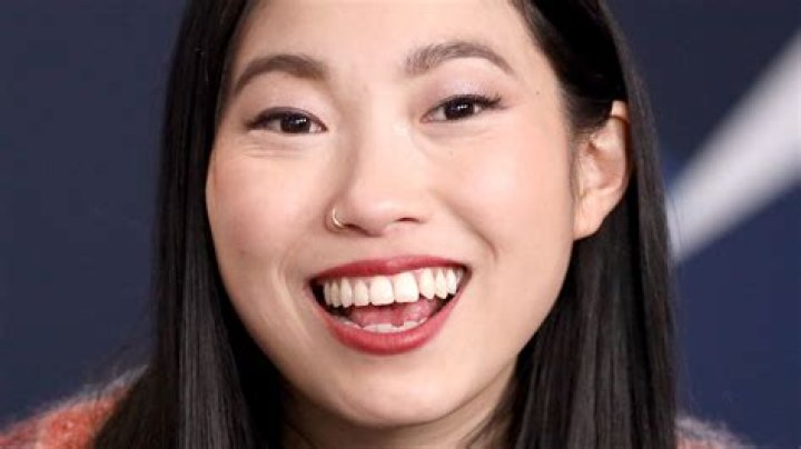 Awkwafina Relationship: A Deep Dive into Her Love Life