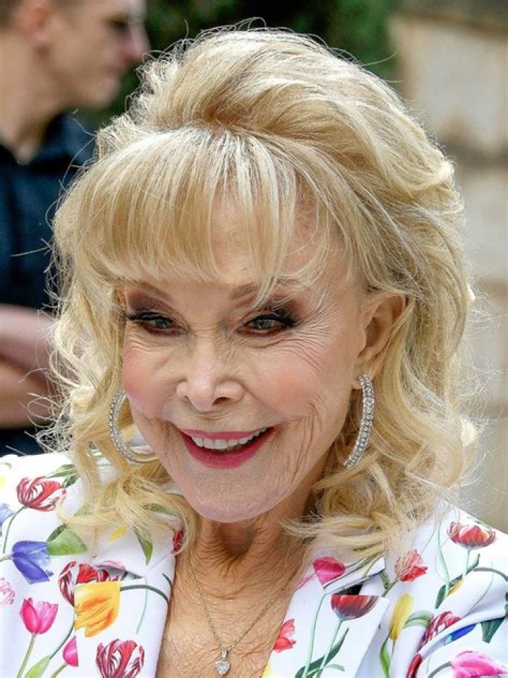 Barbara Eden: The Timeless Star of "I Dream of Jeannie"