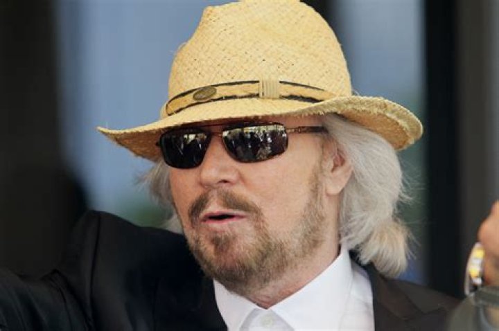 Barry Gibb's Astonishing Height and Weight