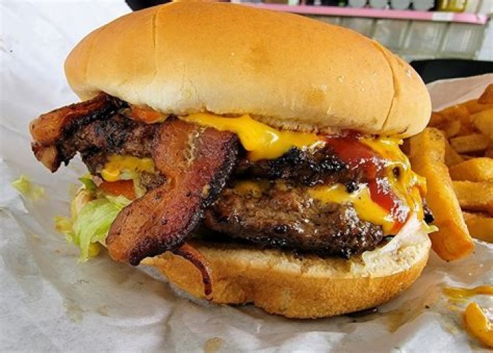 Best Hamburgers in Phoenix: A Culinary Journey
