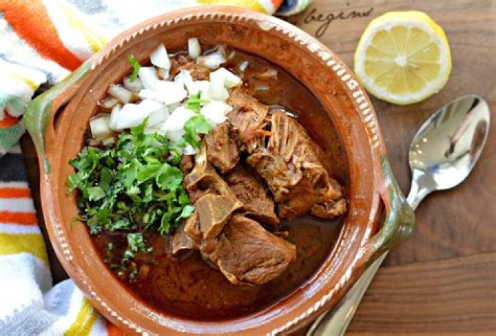 Delicious Birria de Res Receta: A Complete Guide to This Authentic Mexican Dish