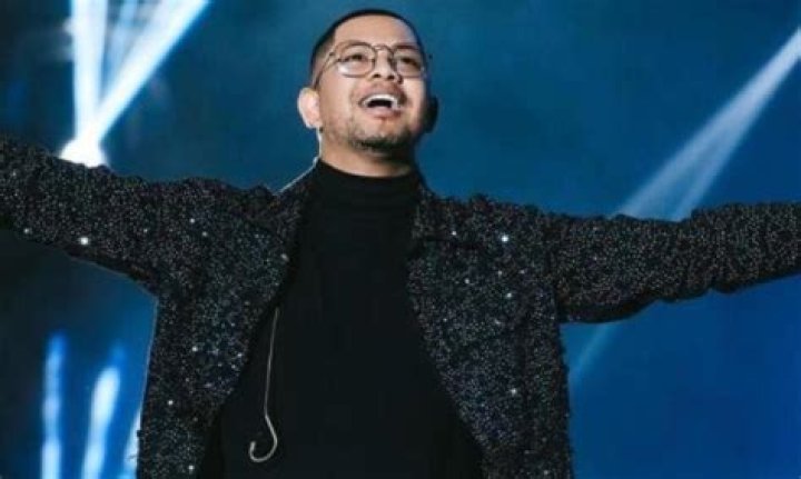 Discovering Pedro Henrique: The Inspiring Journey of a Brazilian Gospel Singer