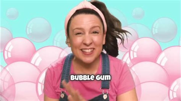 Bubble Bubble Bubble Gum Song: A Fun and Catchy Tune for Kids