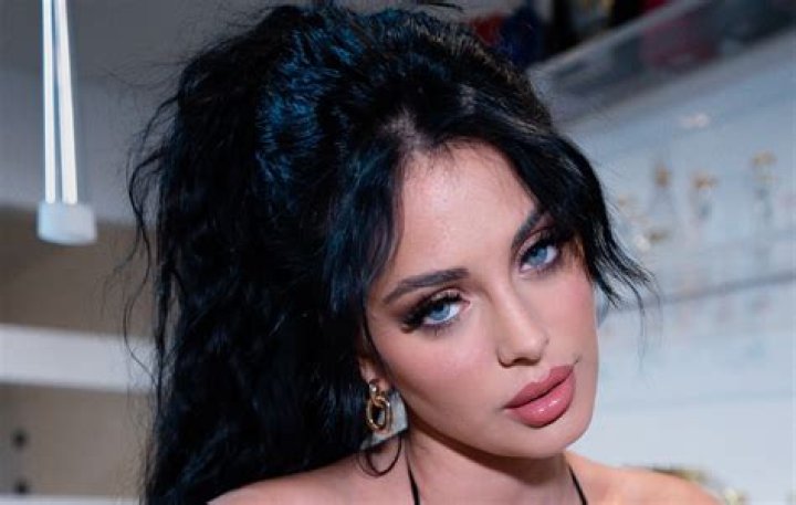 Camila Arajou: A Rising Star in the Entertainment Industry