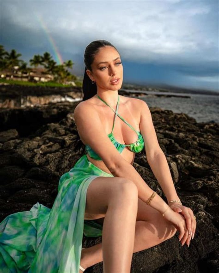 Unveiling the Life of Camila Araujo Lealed: A Journey Through Her Achievements