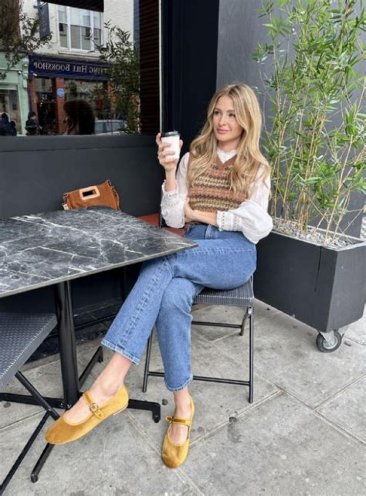 Carly Janes Adventures: Fun Style for Every Explorer