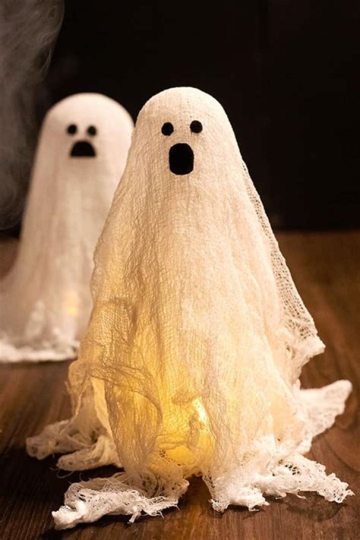 Cheesecloth Ghost: Unraveling the Mystique of This Timeless Halloween Decoration