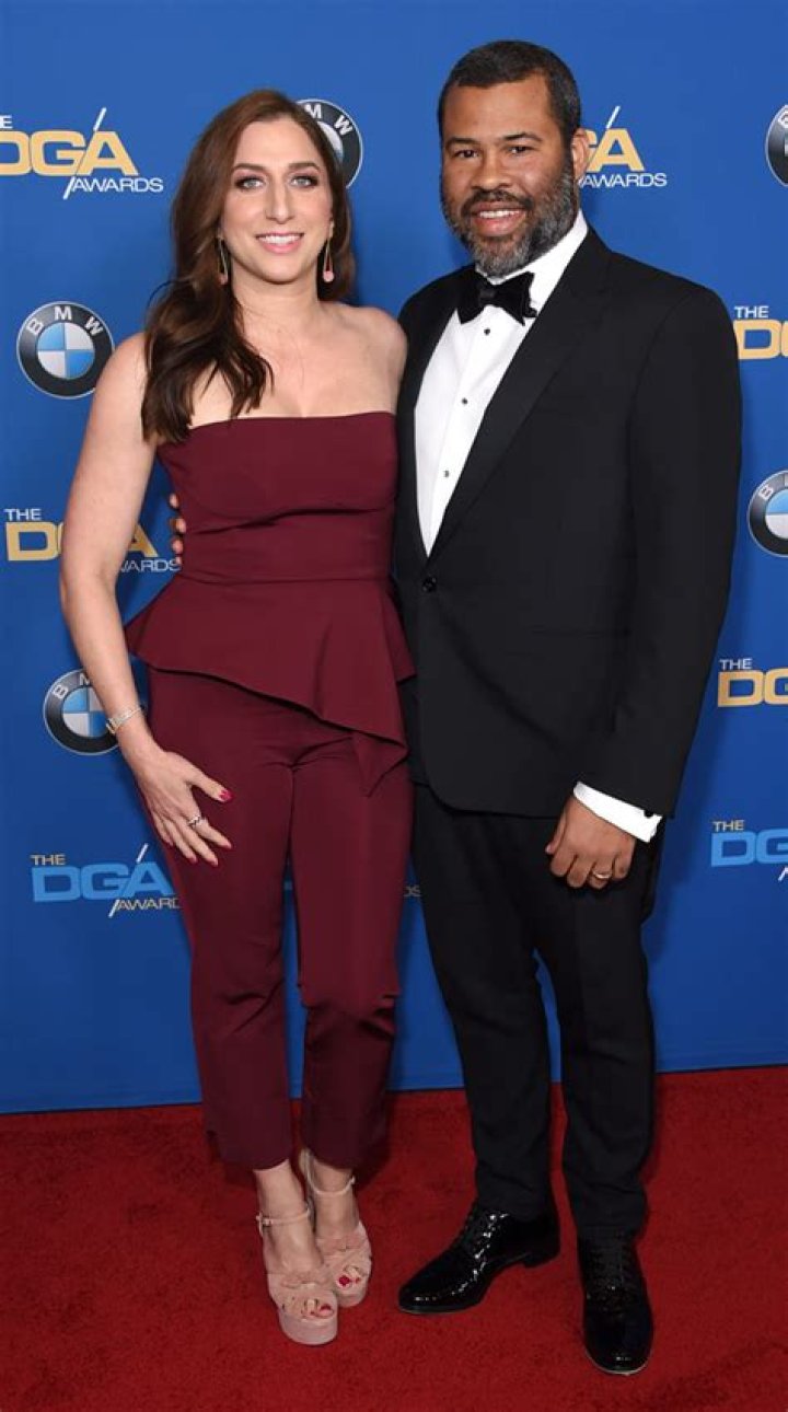 Chelsea Peretti's Height: Unveiling the Notable Actress and Comedian's Stature