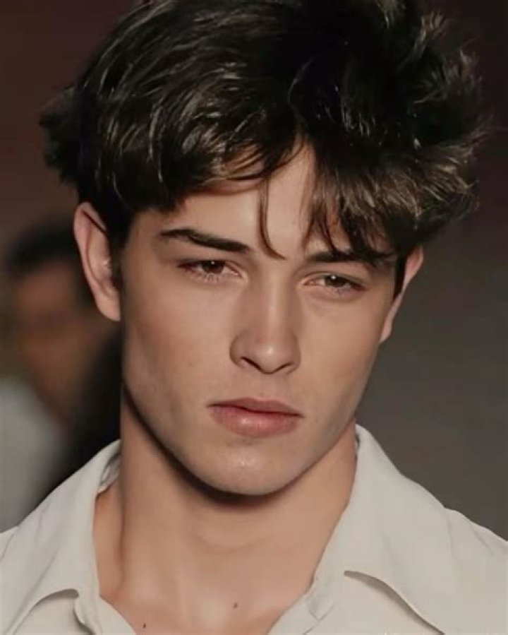 Chico Lachowski: The Rise of a Young Modeling Sensation
