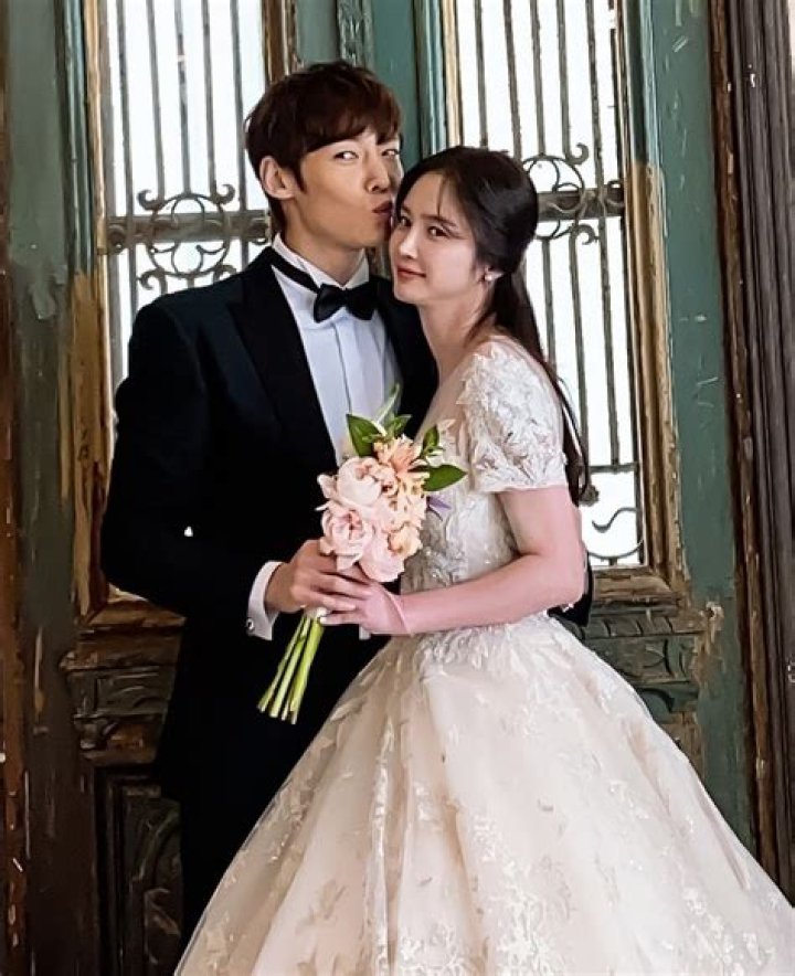 Unveiling the Mystery of Choi Jin-hyuk's Esposa