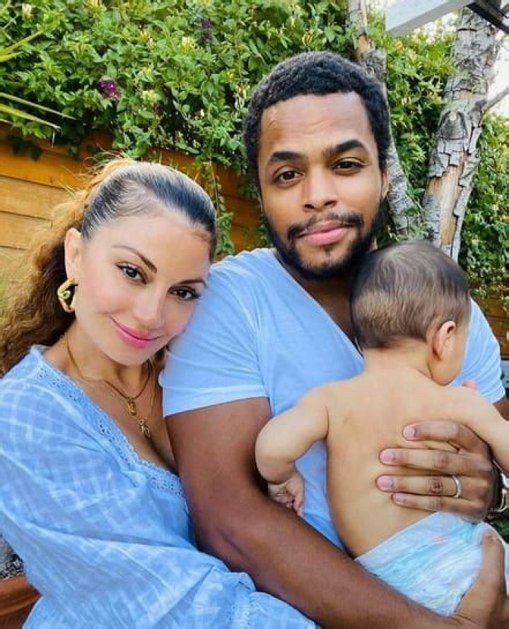 Meet the Stunning Wife of NFL Star Chris Warren Jr.