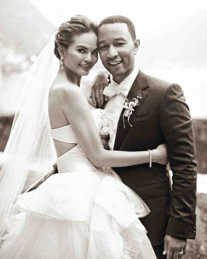 Before John Legend: Chrissy Teigen's First Husband &amp; Relationship