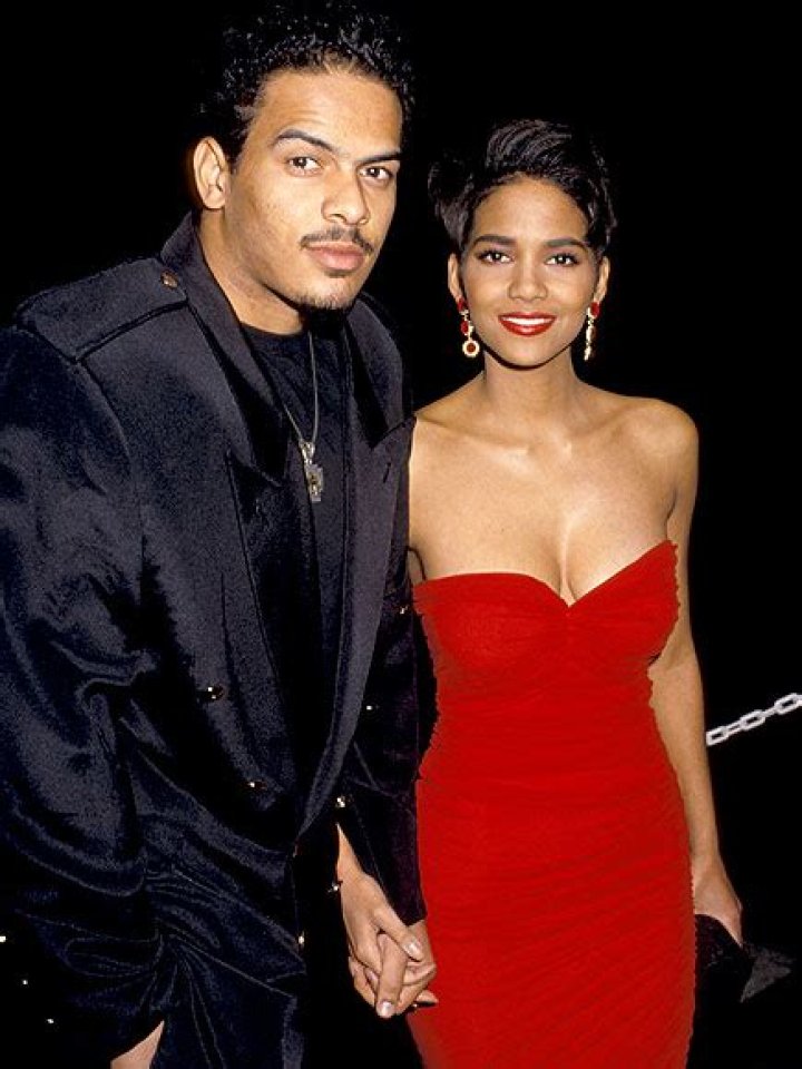 Unveiling the Life of Christopher Williams' Wife: A Comprehensive Insight