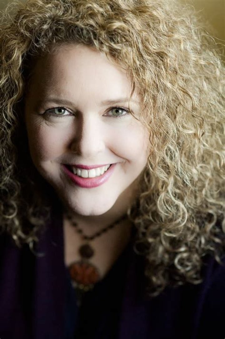 Understanding the Chump Lady Phenomenon: Empowering Individuals Through Financial Literacy