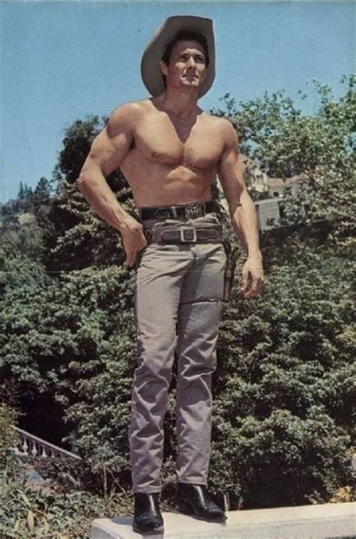 Clint Walker Height and Weight: The Iconic Star's Physical Stats