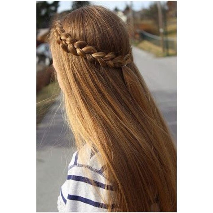 Connected Hairstyles: The Ultimate Guide to Stunning Hair Trends