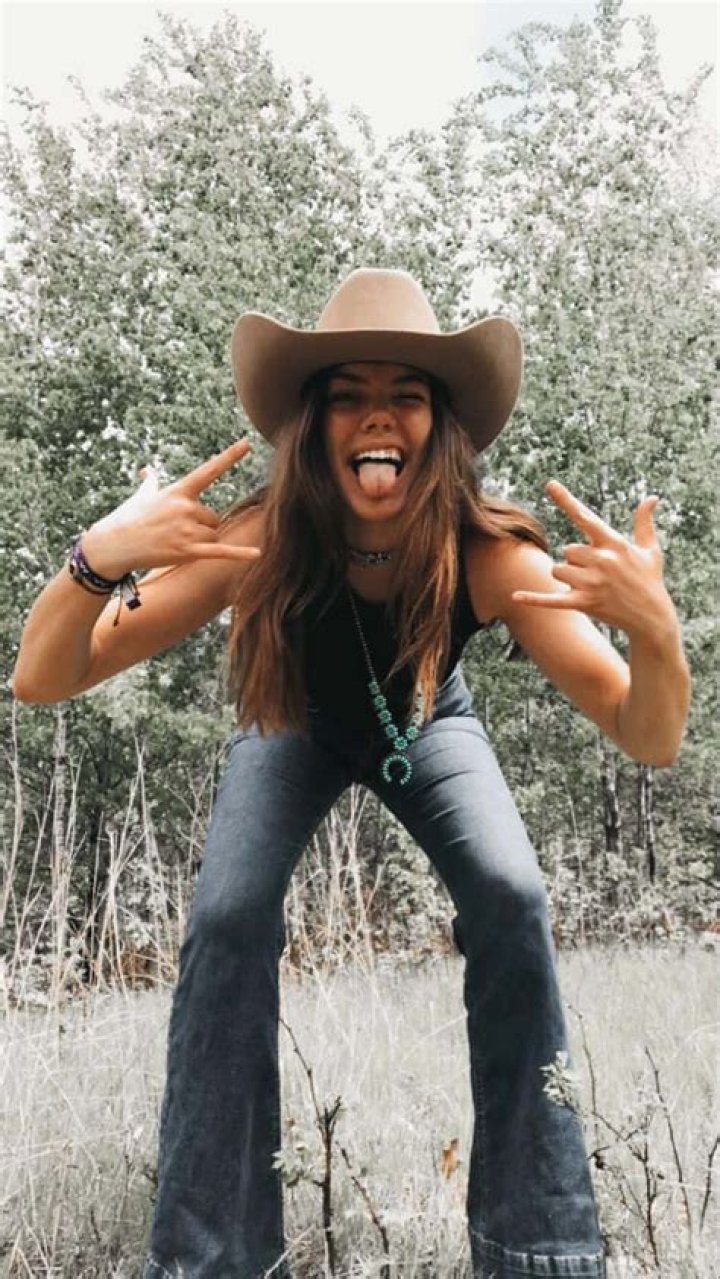 Embracing the Spirit of the Country Girl: A Comprehensive Guide