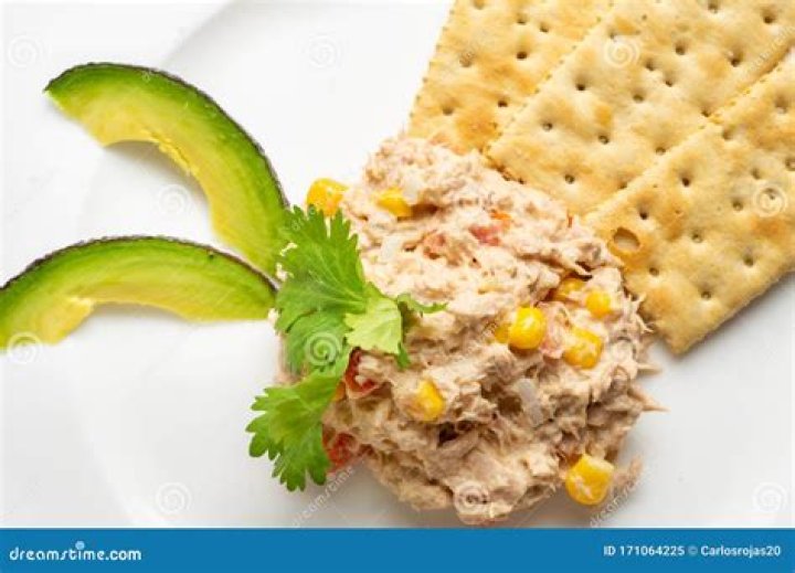 Delicious and Nutritious: The Ultimate Guide to Tuna Crackers