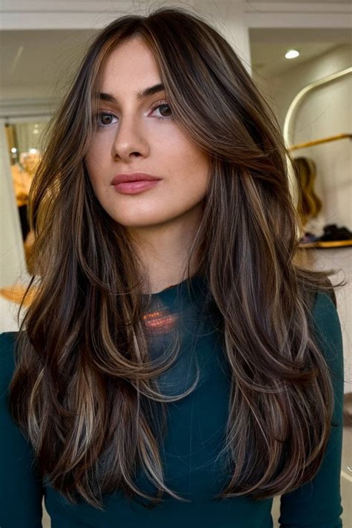 Curtain Bangs for Long Hair: The Ultimate Guide