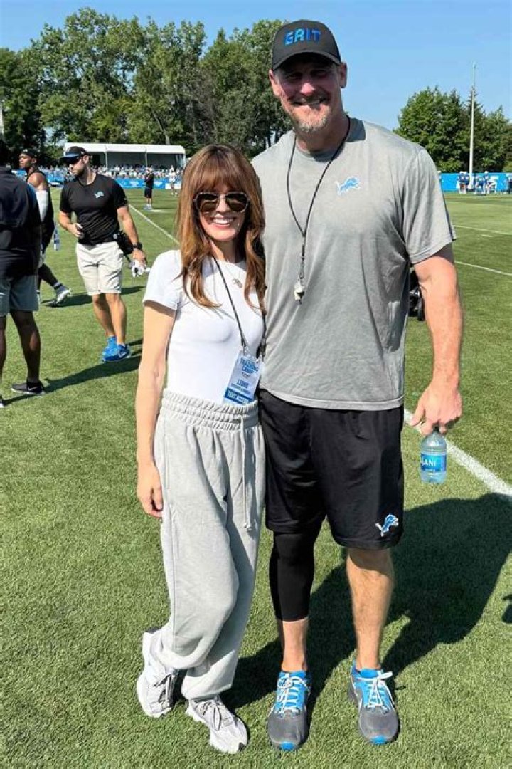 Exploring the Life of Dan Campbell's Wife: A Behind-the-Scenes Look