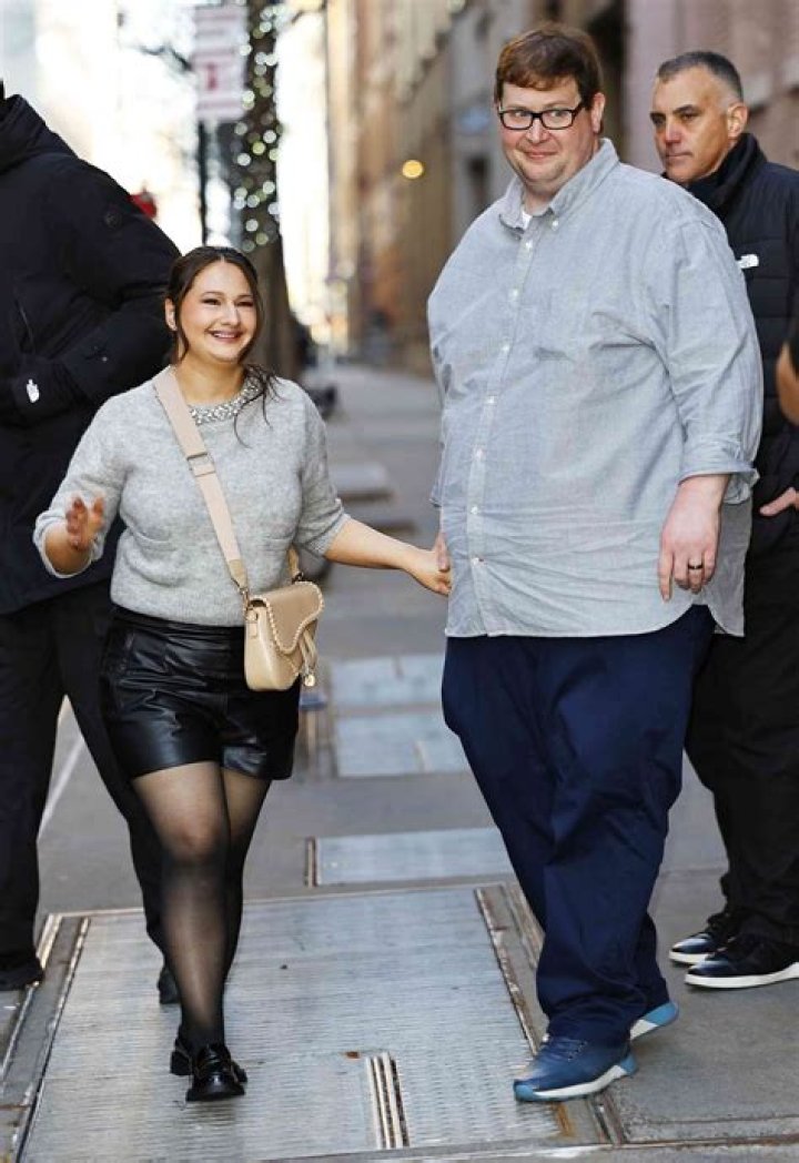 Exploring the Latest Snapshots of Dee Dee Blanchard: Unveiling the Truth Behind New Photos