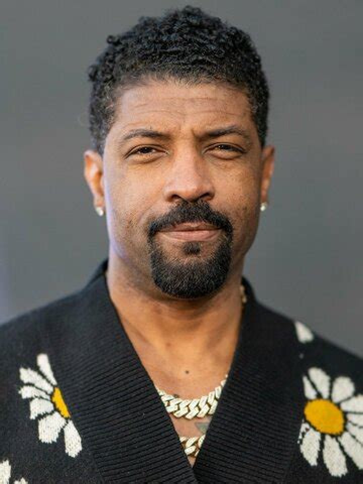 Deon Cole Bio: An In-Depth Look at the Life and Career of the Multi-Talented Comedian