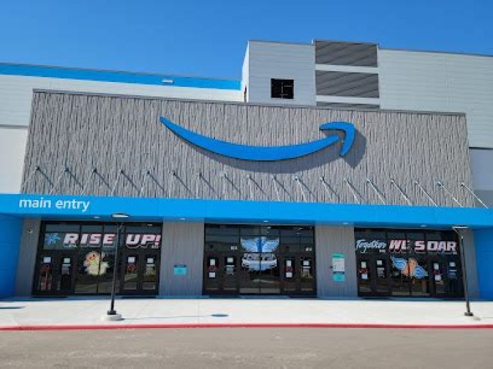 Understanding the Det3 Amazon Fulfillment Center: A Comprehensive Guide