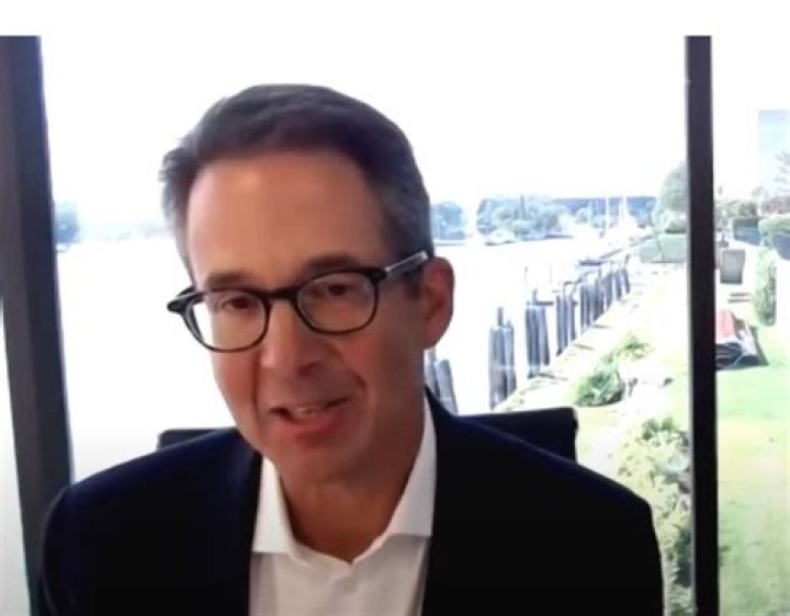 Discover the World of Douglas Ostrover: Leading Expert and Visionary
