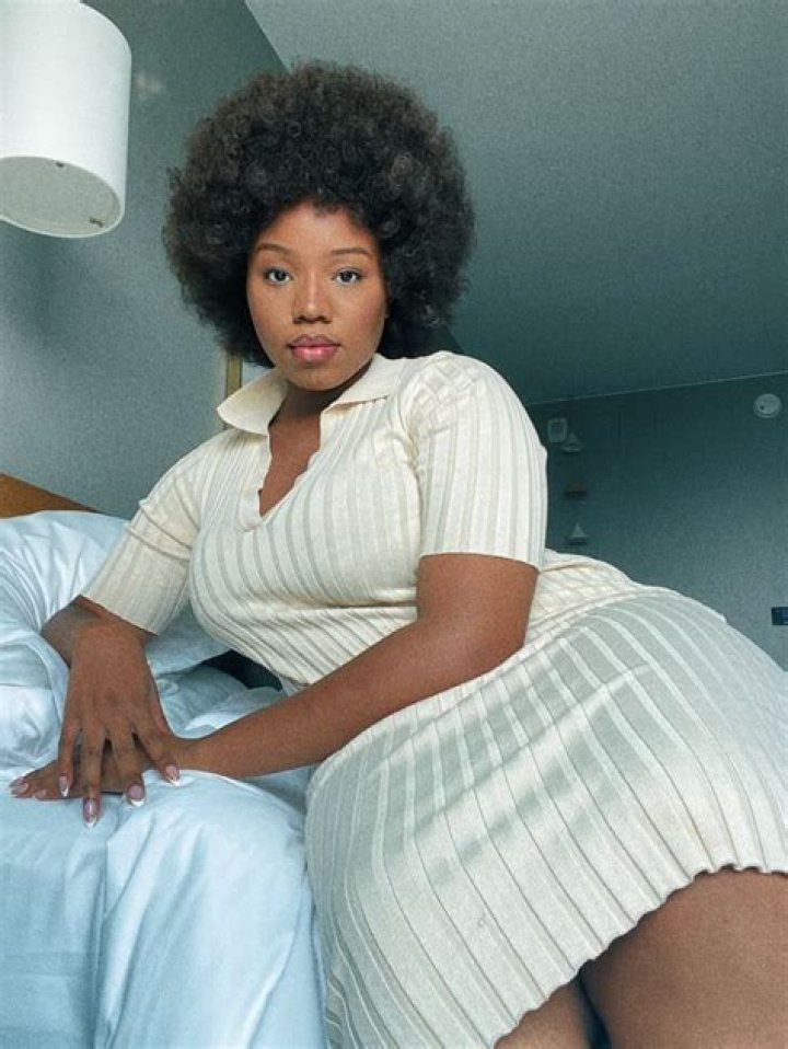 Exploring the World of Ebony BBW Lesbians: A Comprehensive Guide