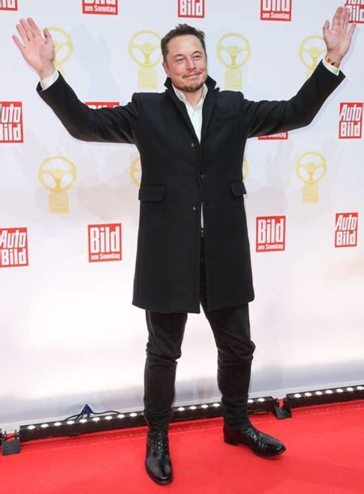 Elon Musk Height: A Comprehensive Look at the Visionary Entrepreneur&rsquo;s Stature