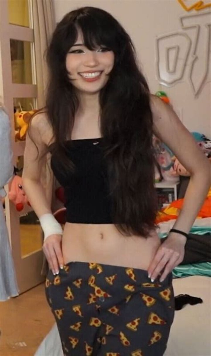 Exploring the Controversy Surrounding Emiru Nude: A Deep Dive