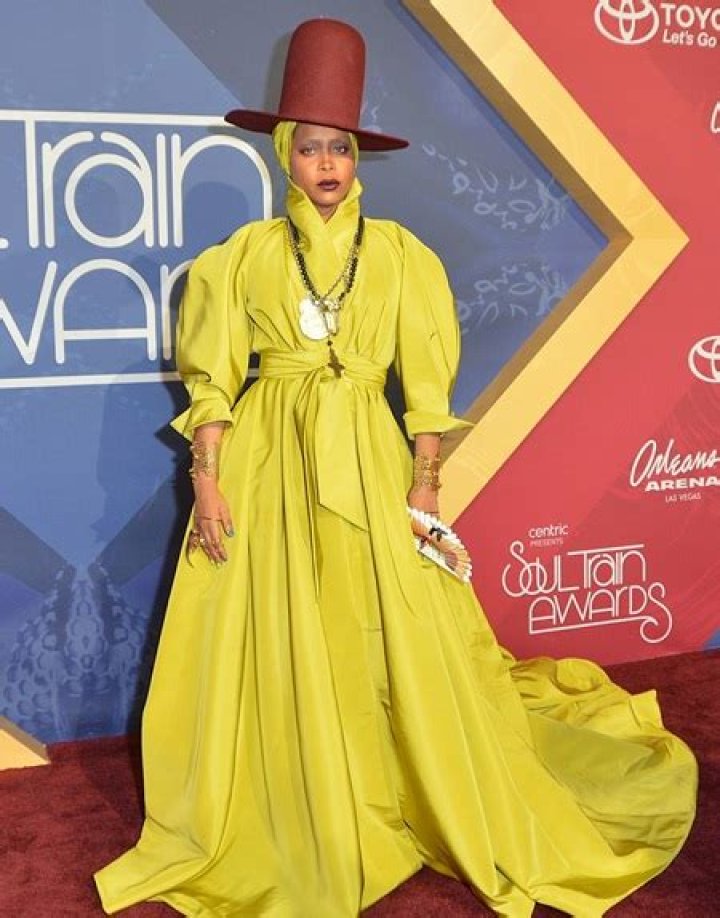 Erykah Badu Height: Exploring the Iconic Singer's Personal Details and Legacy