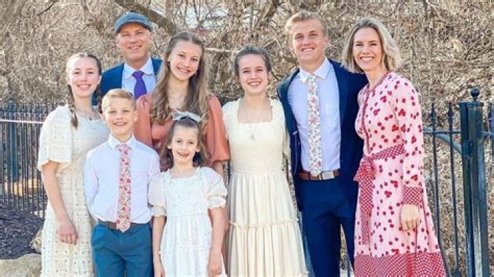 Eve Franke: The Rising Star of Social Media and Entertainment