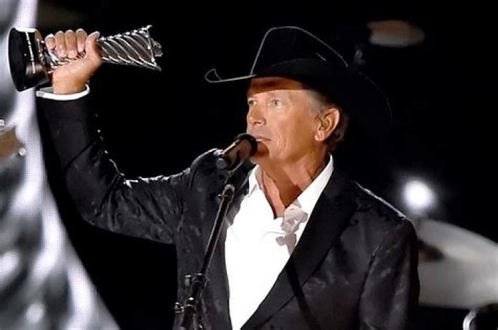 George Strait's Heart Attack: The King of Country's Health Scare