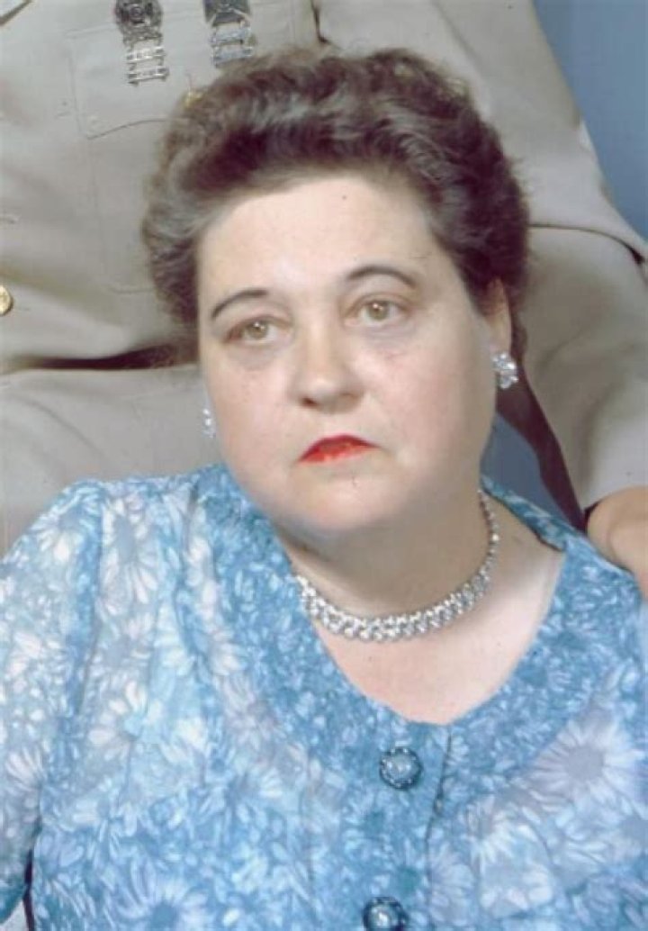 Exploring the Life of Gladys Presley: The Mother of the King of Rock and Roll