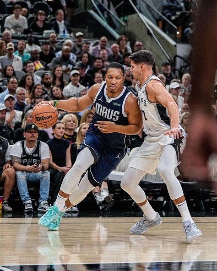 Analyzing Grant Williams' Net Worth: A Financial Overview