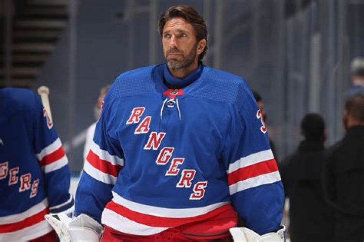 Henrik Lundqvist: The Legendary Goalie of the NHL