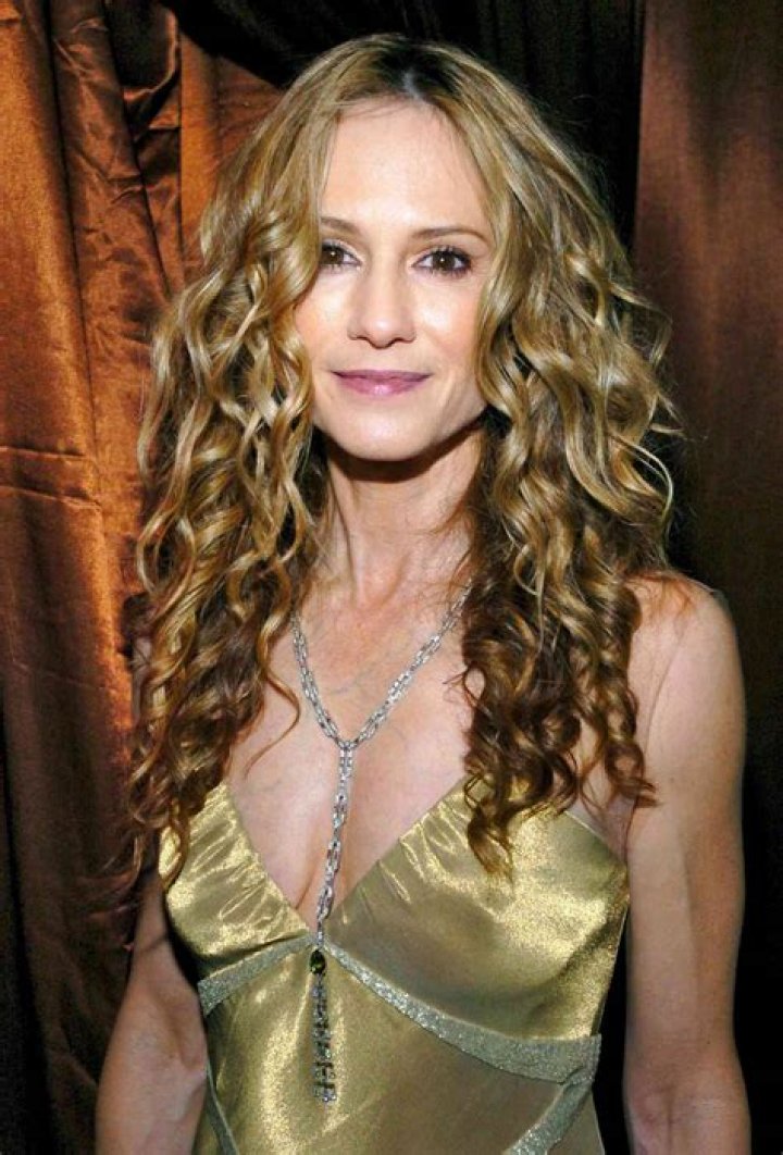 Holly Hunter: A Comprehensive Look at the Talented Actress's Career and Life