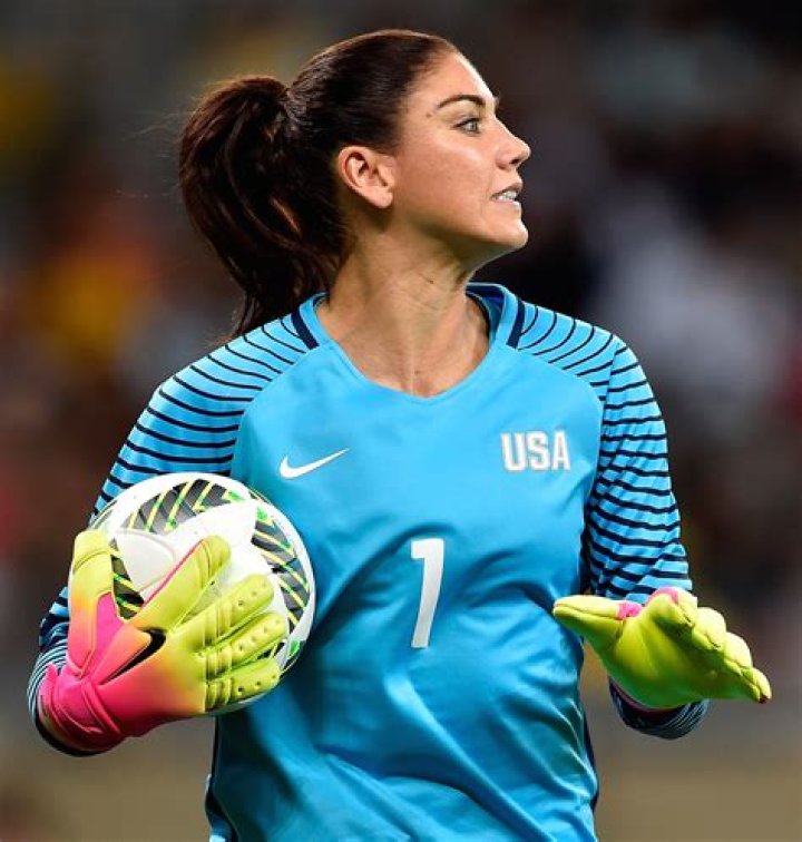 Hope Solo Nude: A Deep Dive into the Life of the Iconic Goalkeeper