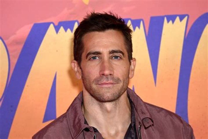 Jake Gyllenhaal's Net Worth: Career, Earnings, and More