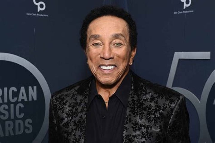 How Tall Is Smokey Robinson: Discover the Iconic Motown Legend's Height and Legacy