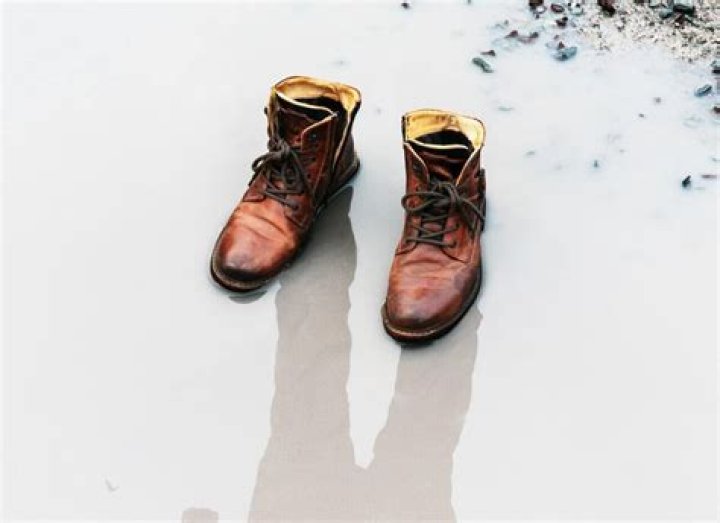 How to Get Oil Out of UGGs: A Comprehensive Guide