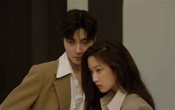 Unraveling the Mystery: Who is Hwang In Yeop’s Wife?