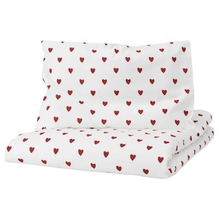 IKEA Heart Bedding: Transform Your Bedroom with Love and Comfort