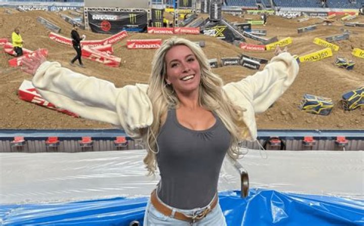 Ima Aubrey Keys: A Comprehensive Insight into Her Life and OnlyFans Journey